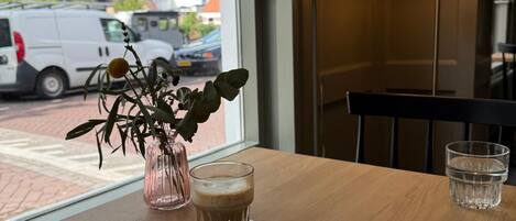 Daily buffet breakfast (EUR 19.50 per person)