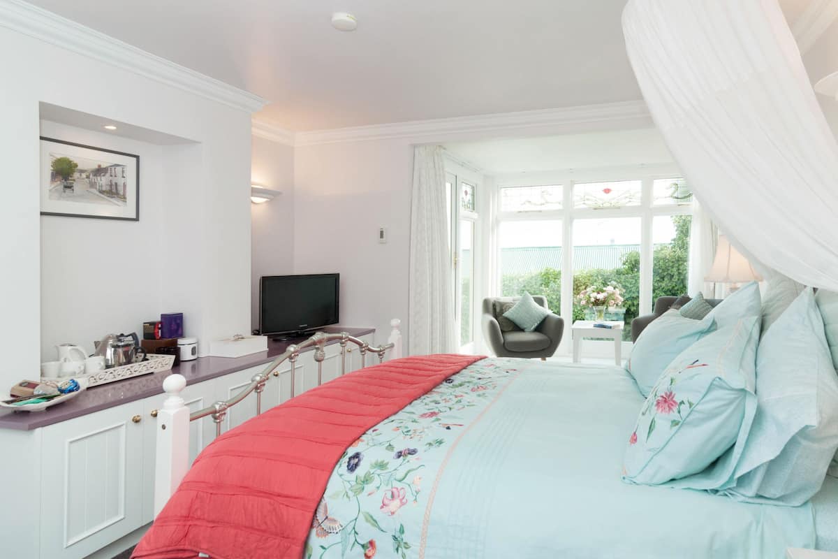 Habitación doble (White Room) | Sábanas de algodón egipcio, ropa de cama de alta calidad y edredón