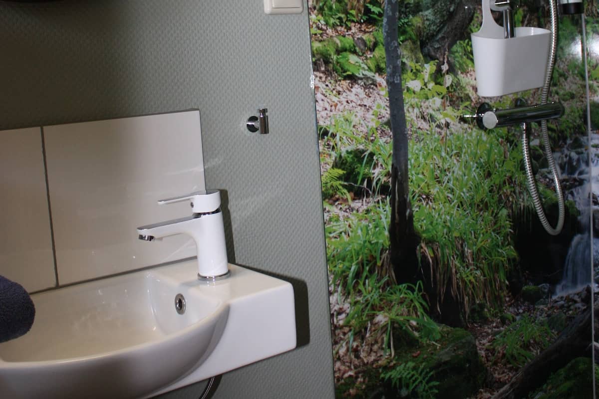 Coffres-forts dans les chambres, chambres insonorisées, Wi-Fi gratuit