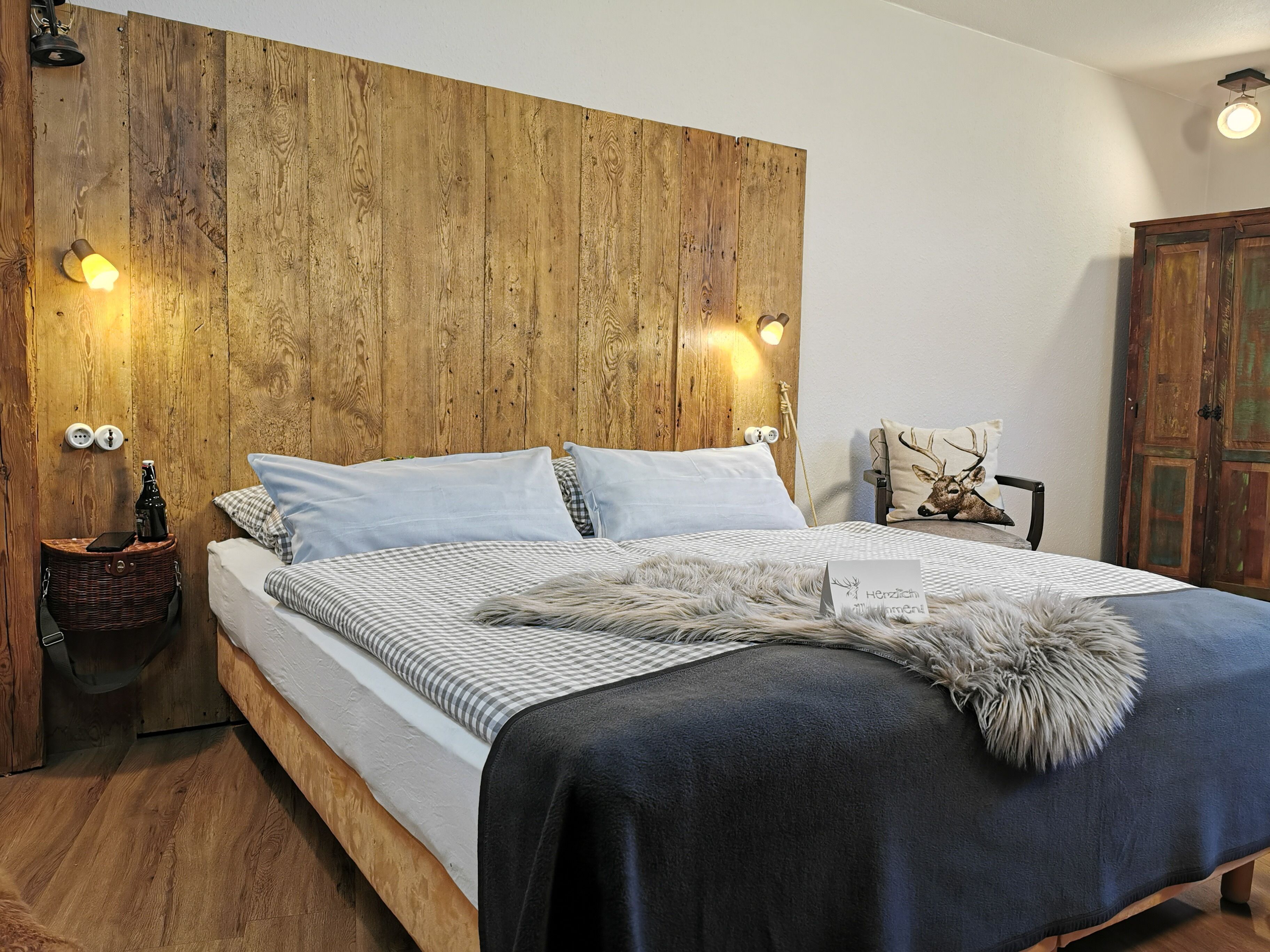 Comfort Double Room | In-room safe, soundproofing, free WiFi, bed sheets