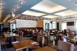 Breakfast and dinner served, British cuisine