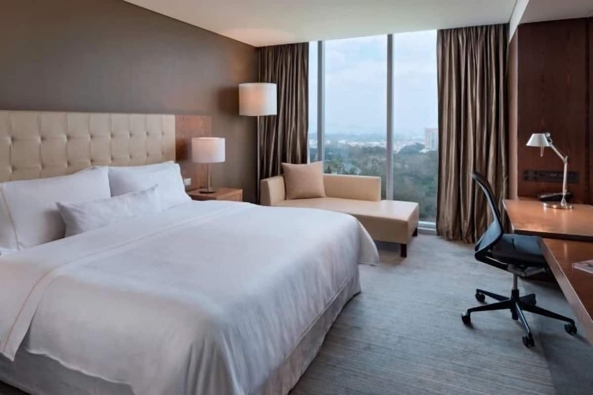 1 quarto, roupas de cama premium, camas com colchões pillow-top