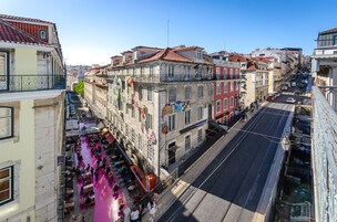 Habitación superior con 1 cama doble o 2 individuales, vistas a la ciudad | Vistas desde la habitación