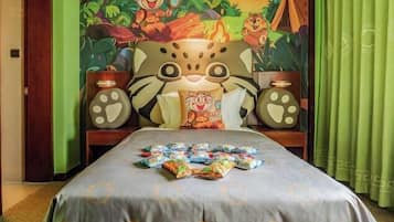 Minibar, in-room safe, alarm clocks