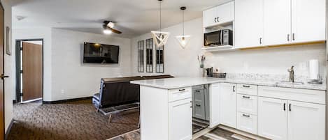 Suite Familiale, 1 chambre, patio, vue montagne