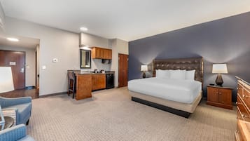 1 chambre, bureau, rideaux occultants, fer et planche à repasser