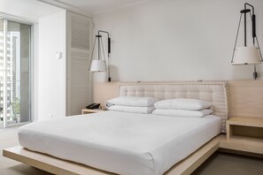 In-room safe, desk, laptop workspace, iron/ironing board
