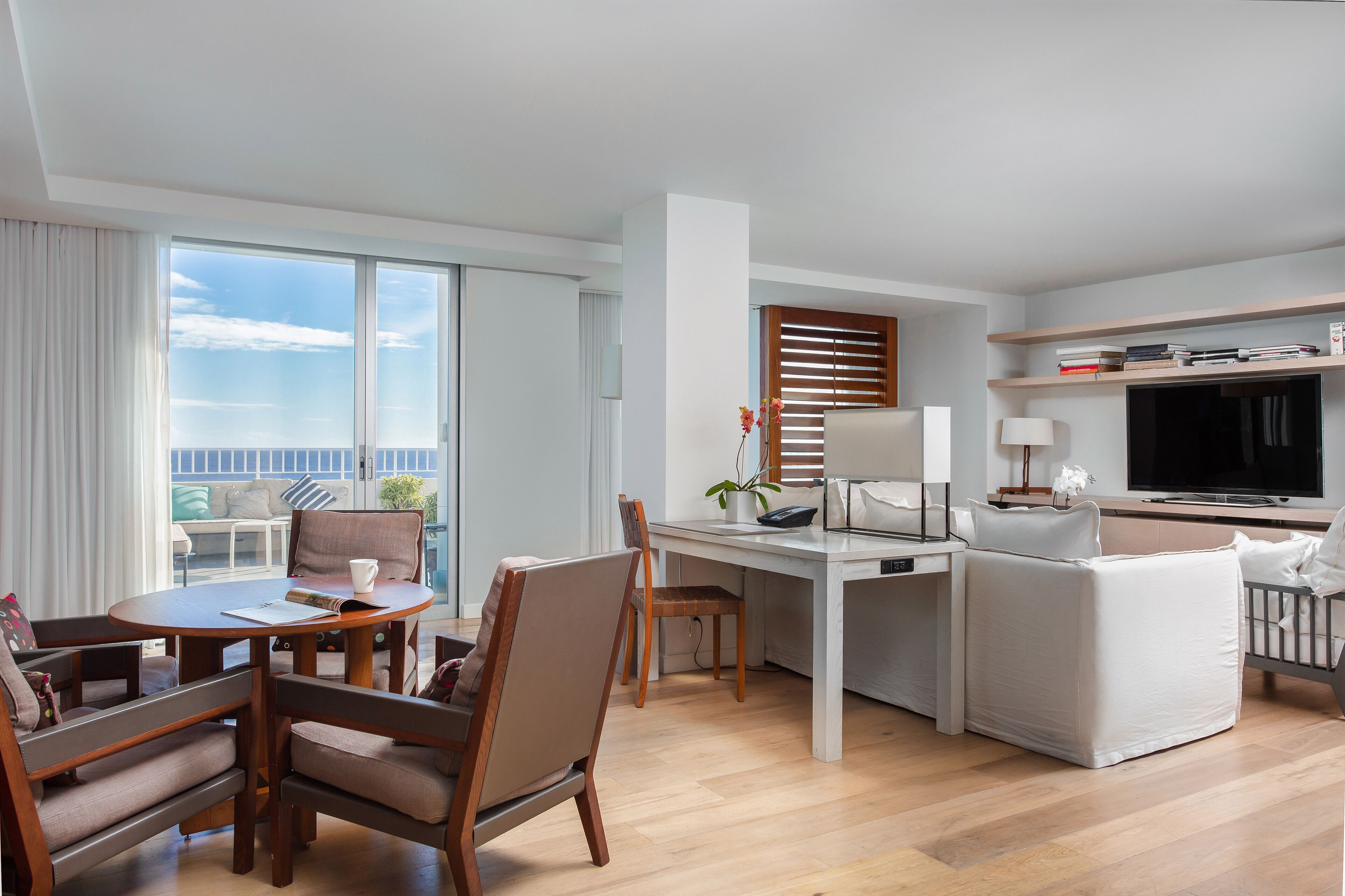 Photo - Hilton Vacation Club The Modern Honolulu