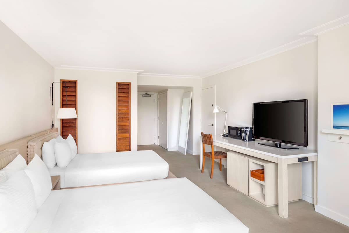 1 bedroom, in-room safe, desk, laptop workspace