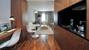 Suite Familiale (2 Adults + 2 Children) | Cuisine privée