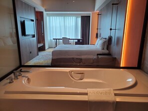 Family Suite | Deep soaking bathtub - Parkview Hotel Hualien (Hualien City)