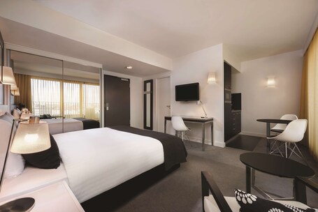 Adina Apartment Hotel Berlin Hackescher Markt - view 2