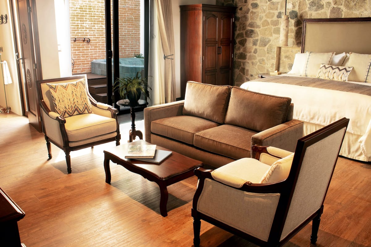 1 bedroom, premium bedding, down duvets, in-room safe