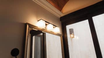 Master Suite | Bathroom | Shower, hair dryer, bathrobes, slippers