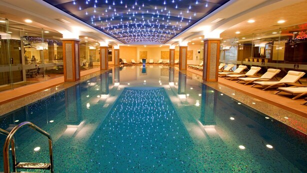 Piscine couverte