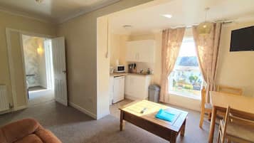 Deluxe Apartment | Premium bedding, memory-foam beds, individually furnished, desk