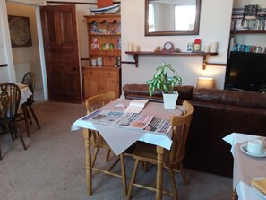 Dining - Boulmer Guesthouse (Whitby)