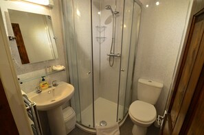 雙人房, 獨立浴室, 地面 | 熨斗/熨衫板、免費 Wi-Fi、床單