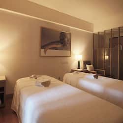 Hot springs/mineral springs, body treatments, hydrotherapy, aromatherapy