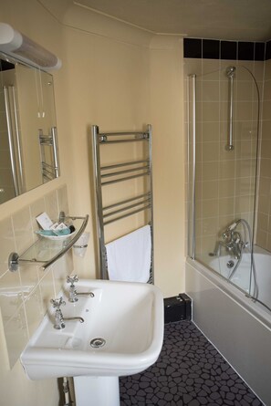 Camera doppia, bagno in camera | Bagno