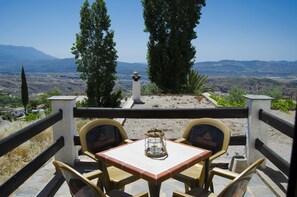 Standard House, 2 Bedrooms | Pemandangan dari bilik