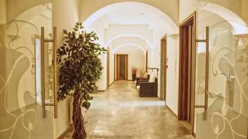 Couples treatment room(s), body treatments, aromatherapy
