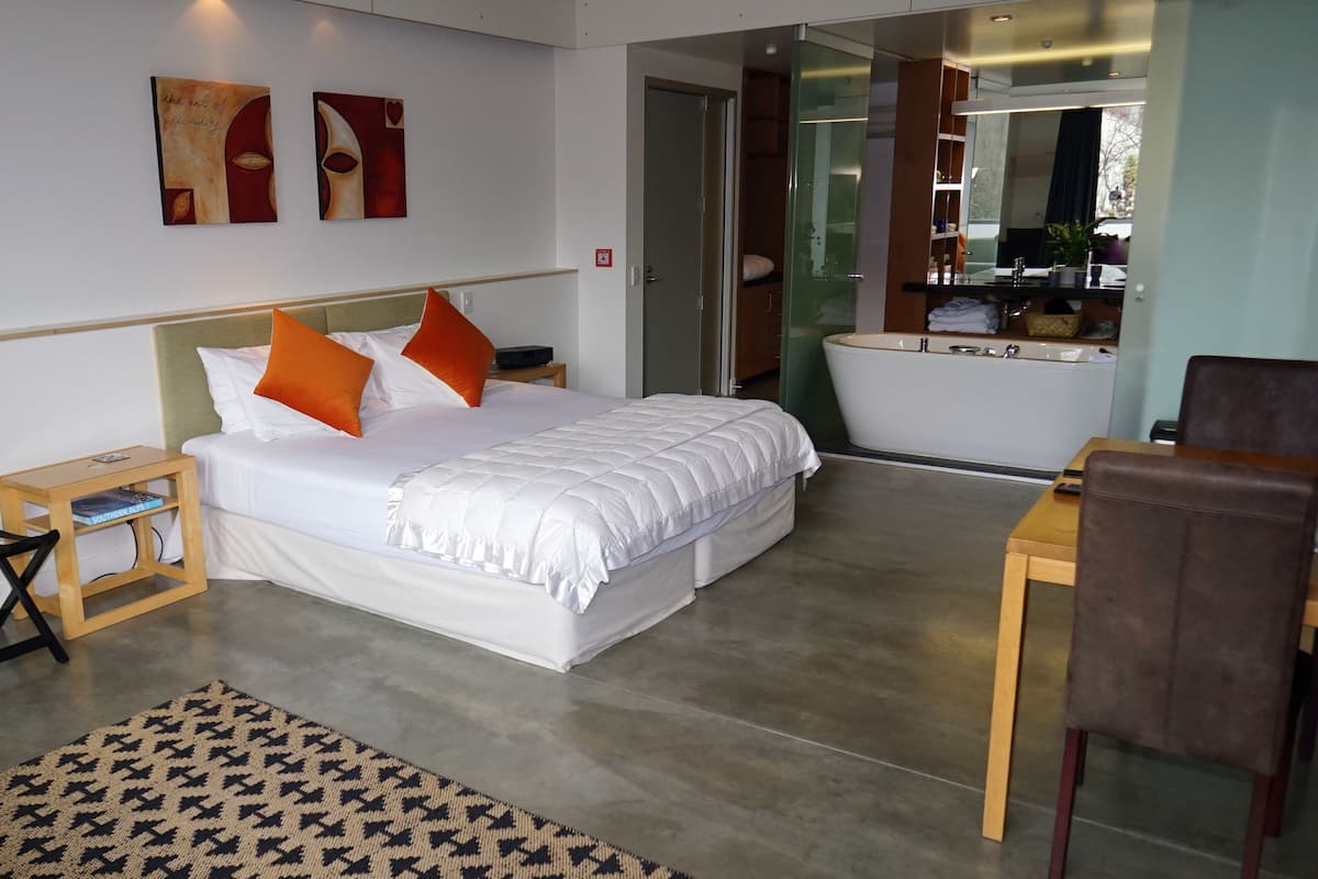 Poplar Suite | Premium bedding, down comforters, in-room safe, desk