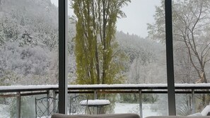 Property grounds - The Arrow Hotel (Arrowtown)