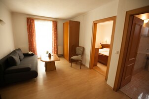 Classic Room | Living area