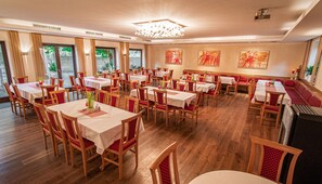 Ballroom - Gasthof Pöchhacker (Steyr)