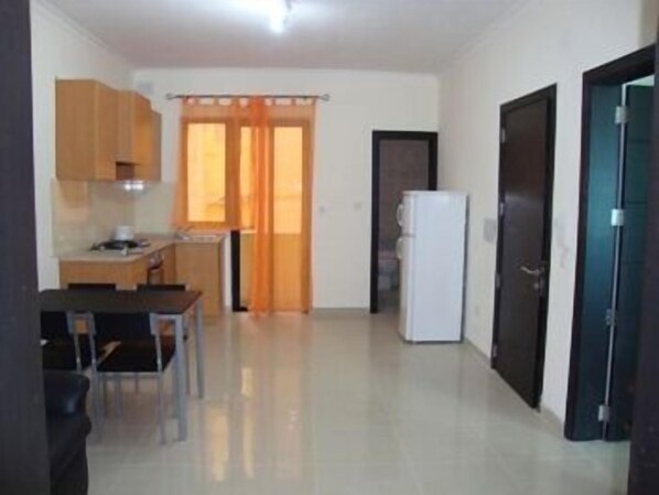 Standard Apartment, 2 Bedrooms | In-room dining