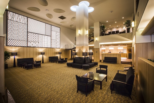 Interior entrance - Hotel Sunroute New Sapporo (Sapporo)