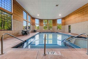 Indoor pool - Comfort Inn & Suites Weston - Wausau (Schofield)