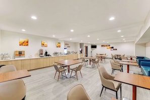 Free daily continental breakfast