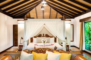 Garden View Casita - King | Egyptian cotton sheets, premium bedding, down comforters, minibar - Hideaway Rio Celeste (Katira)