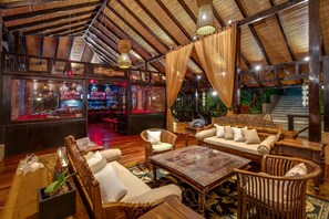 Serves lunch, dinner, and happy hour - Hideaway Rio Celeste (Katira)