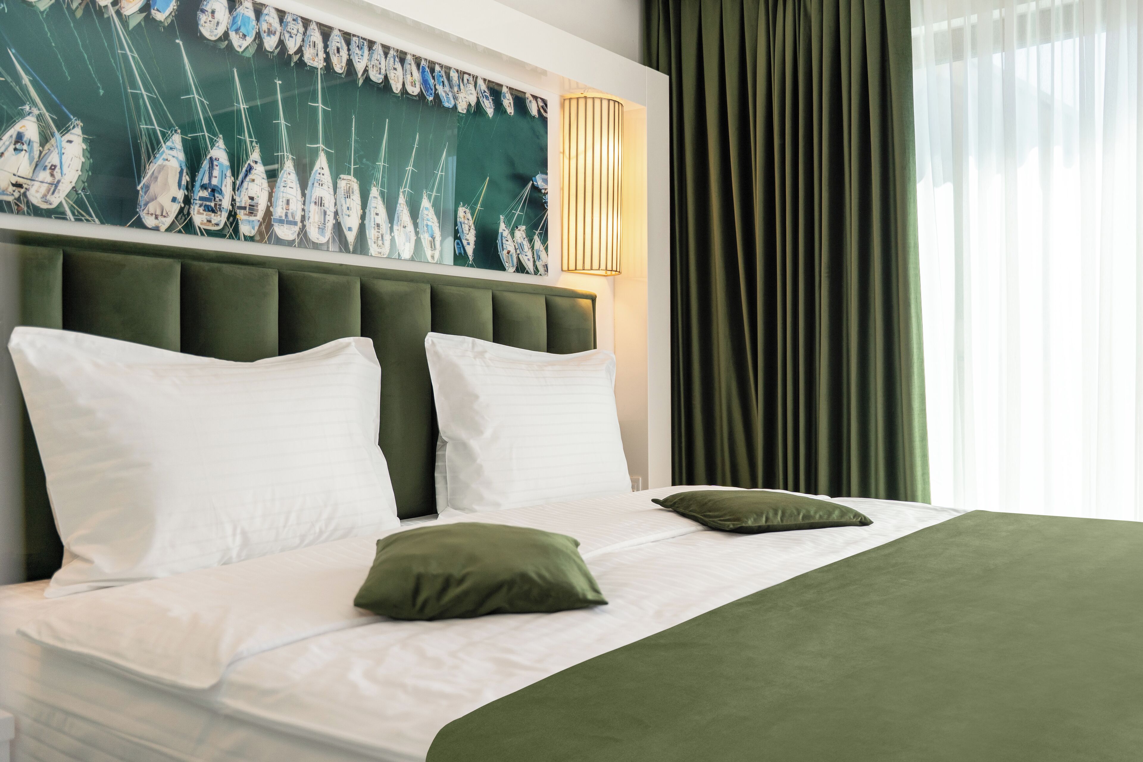 classic double room | 1 bedroom, premium bedding, in-room safe, desk