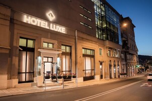 Front of property - evening/night