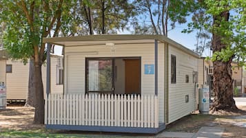 Economy 1 Bedroom Cabin | Terrace/patio