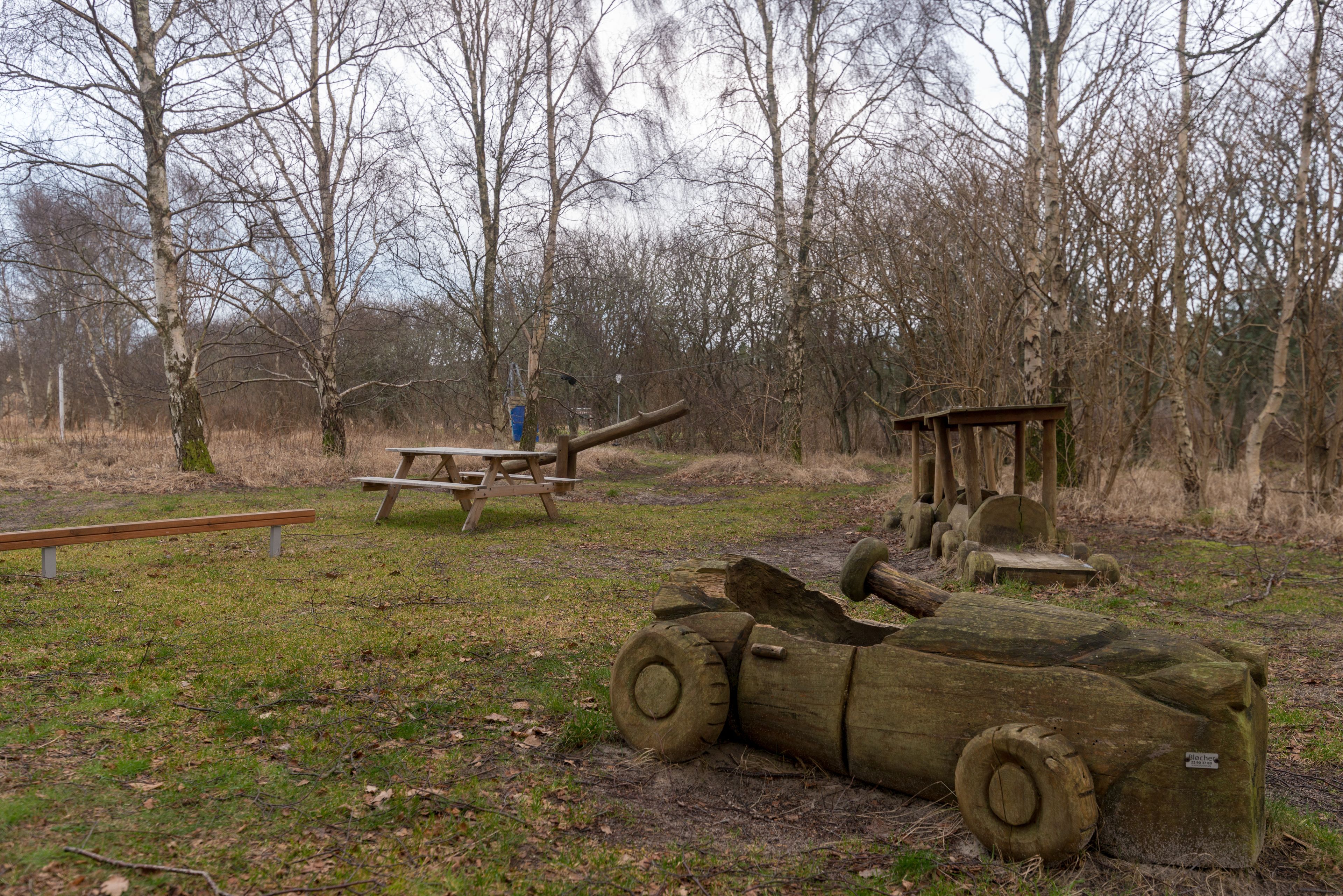children’s play area – outdoor
