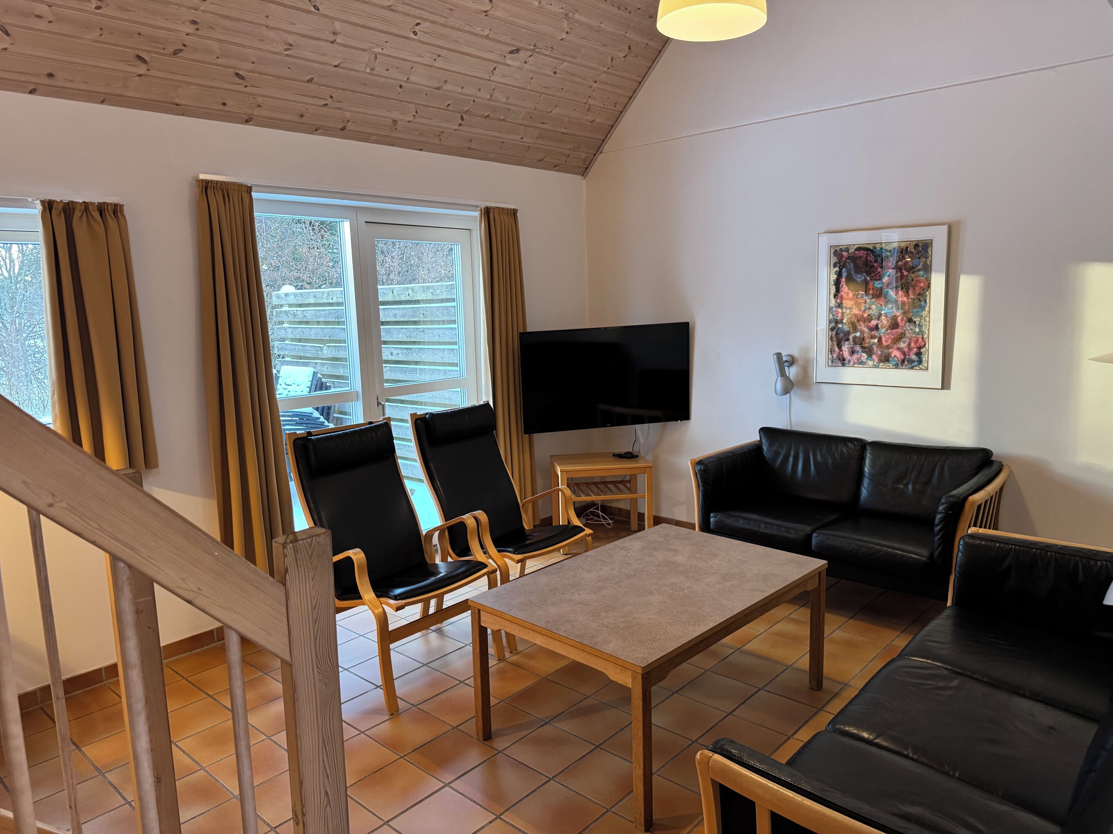 Casa de campo estándar, 2 habitaciones | Área de sala de estar | Televisión de pantalla plana y reproductor de DVD 