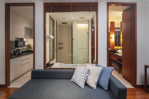Estúdio executivo | Roupas de cama premium, camas Select Comfort, frigobar