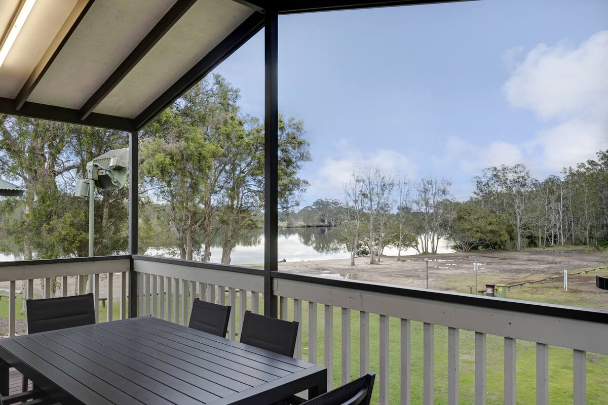 Habitación superior, 2 habitaciones, vista al río (Cabin) | Vista desde la habitación