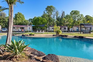 2 outdoor pools, pool loungers