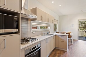 Deluxe 2 Bedroom Riverfront Villa - Sleeps 5 | Private kitchen