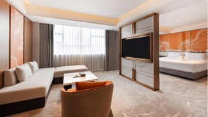 Suite – business | Sengetøy av topp kvalitet, minibar, safe på rommet og wi-fi (inkludert)