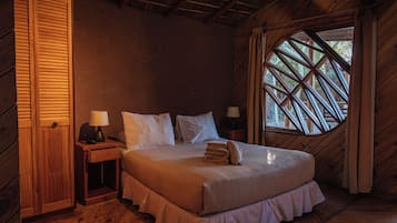 Ferienhütte, 1 Schlafzimmer (1 Full Bed) | Minibar, Zimmersafe, individuell dekoriert, individuell eingerichtet