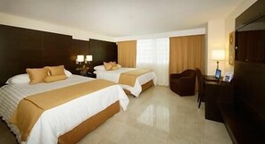 1 bedroom, minibar, in-room safe, desk