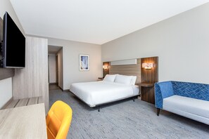 Standard Room, 1 King Bed, Mobility Accessible, Non Smoking (Communications) | Hypo-allergenic bedding, desk, laptop workspace, iron/ironing board - Holiday Inn Express & Suites Palm Coast I95 by IHG (Palm Coast)