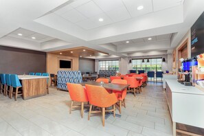 Free daily continental breakfast - Holiday Inn Express & Suites Palm Coast I95 by IHG (Palm Coast)